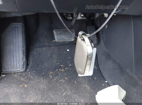 3KPFU4DEXSE005146 2025 KIA K4 Gray Առջևի վահանակի տեսք