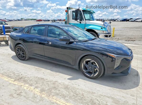 3KPFU4DEXSE122130 2025 KIA K4 Black წინა მარჯვენა