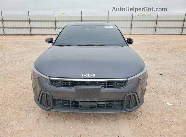 3KPFW4DC0SE067955 2025 KIA K4 Gray Widok z przodu