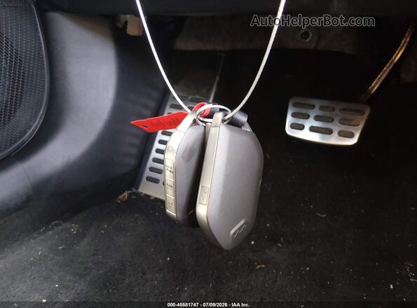 3KPFW4DC0SE199582 2025 KIA K4 Gray Dashboard view