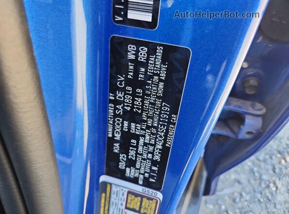 3KPFW4DC4SE119197 2025 KIA K4 Синий Вид подкапотного пространства