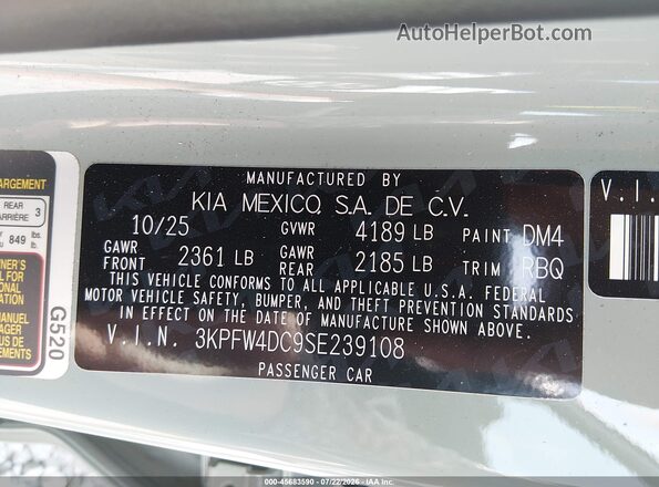 3KPFW4DC9SE239108 2025 KIA K4 Light Blue ძრავის განყოფილების ხედი