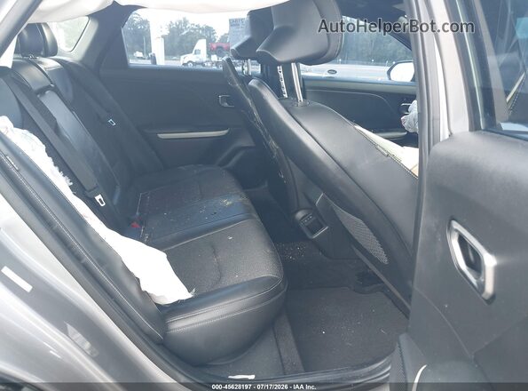 3KPFW4DE0SE038196 2025 KIA K4 Gray VIN sticker view