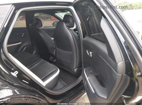 3KPFW4DE0TE346972 2026 KIA K4 Black Widok naklejki z numerem VIN