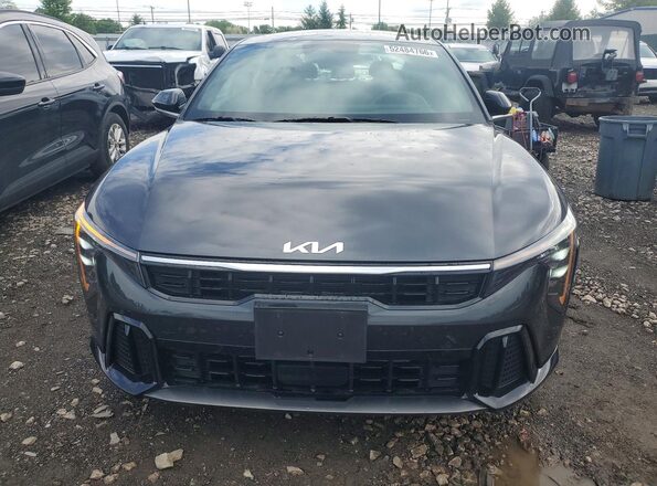 3KPFW4DE1SE035615 2025 KIA K4 Gray Widok z przodu