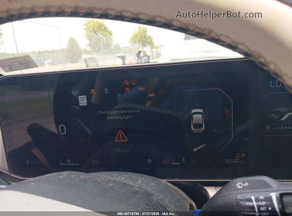 3KPFW4DE1SE138498 2025 KIA K4 Black Vista de los asientos traseros