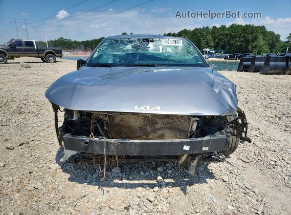 3KPFW4DE3SE245617 2025 KIA K4 Silver Սալոնի 360 աստիճան տեսք