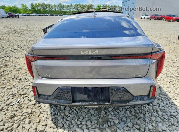 3KPFW4DE6SE074653 2025 KIA K4 Silver Vista trasera