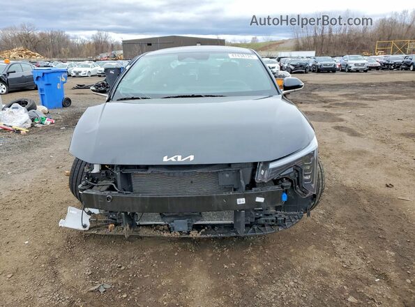 3KPFW4DE7SE037031 2025 KIA K4 Black Widok z przodu