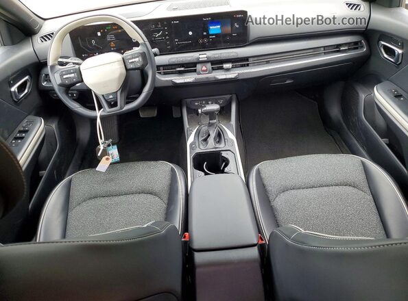 3KPFW4DE7SE040401 2025 KIA K4 Red Widok deski rozdzielczej