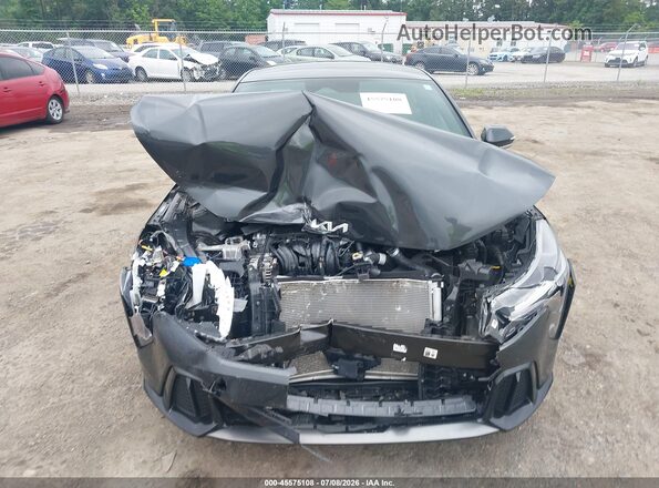 3KPFW4DE8SE215979 2025 KIA K4 Gray Widok z przodu