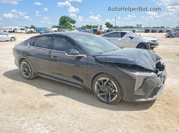 3KPFW4DE9SE057782 2025 KIA K4 Black Przód prawy
