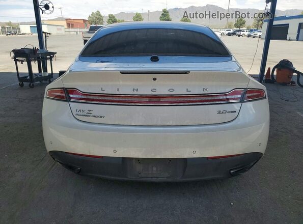 3LN6L2G90GR612416 2016 LINCOLN MKZ White Widok z tyłu