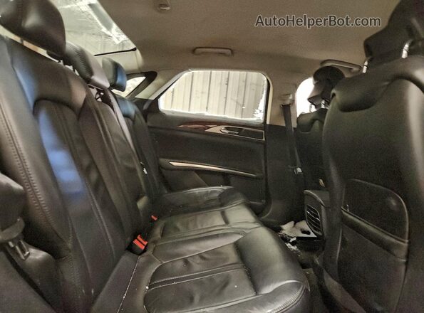 3LN6L2G95GR601735 2016 LINCOLN MKZ Silver უკანა სავარძლების ხედი