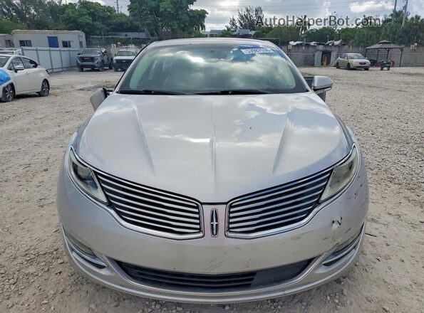 3LN6L2GK3GR608931 2016 LINCOLN MKZ Серебряный Вид спереди