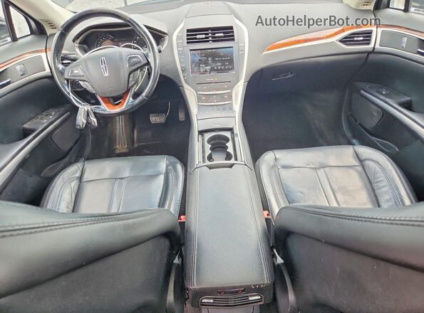 3LN6L2J92GR613558 2016 LINCOLN MKZ Black Dashboard view
