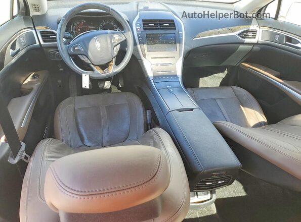 3LN6L2J97GR610414 2016 LINCOLN MKZ White Вид панелі приладів