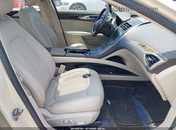 3LN6L2LU0GR612717 2016 LINCOLN MKZ HYBRID Beige Вид салону спереду