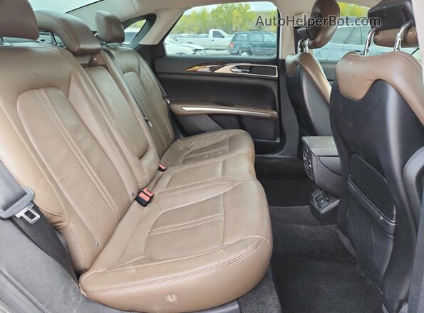 3LN6L2LU5GR626094 2016 LINCOLN MKZ Gray Հետևի նստատեղերի տեսք
