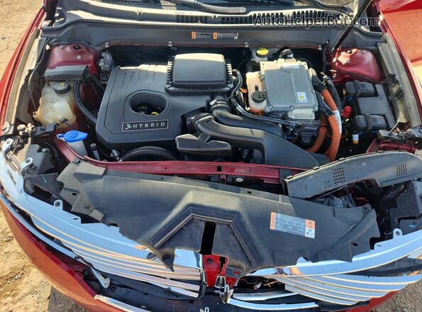 3LN6L2LU7GR631135 2016 LINCOLN MKZ Red Widok wnętrza z tyłu