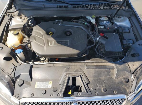 3LN6L5A91LR611439 2020 LINCOLN MKZ Silver Вид задньої частини салону