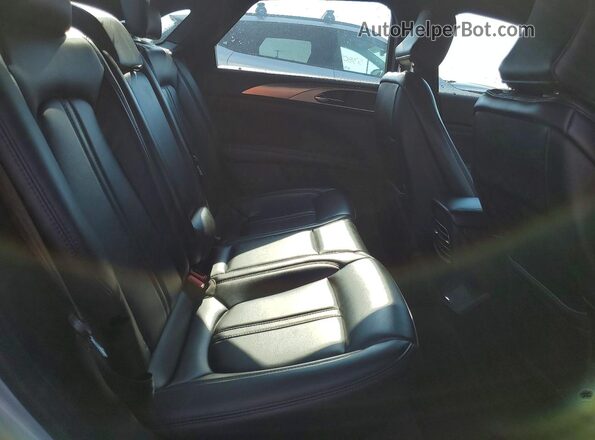3LN6L5A97LR614040 2020 LINCOLN MKZ Silver Rear seats view