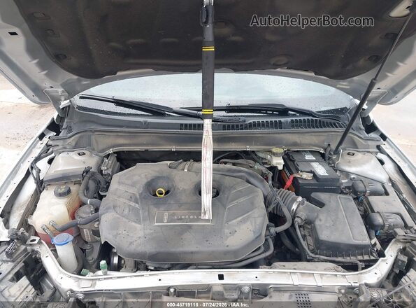 3LN6L5E92JR601901 2018 LINCOLN MKZ Silver Widok z tyłu