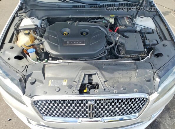 3LN6L5E98JR607539 2018 LINCOLN MKZ White Widok wnętrza z tyłu