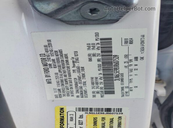 3LN6L5E98JR607539 2018 LINCOLN MKZ White Widok komory silnika