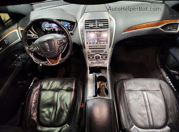 3LN6L5F90HR608063 2017 LINCOLN MKZ Charcoal Widok deski rozdzielczej