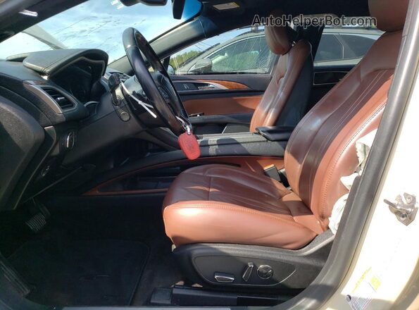 3LN6L5F92JR619619 2018 LINCOLN MKZ Beige Вид салону спереду