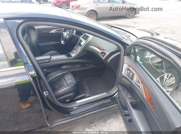 3LN6L5F97HR638547 2017 LINCOLN MKZ Black Front interior view