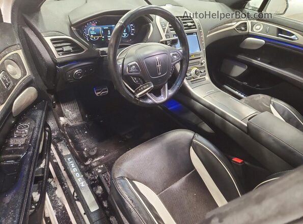 3LN6L5FC1HR628608 2017 LINCOLN MKZ White Вид панелі приладів