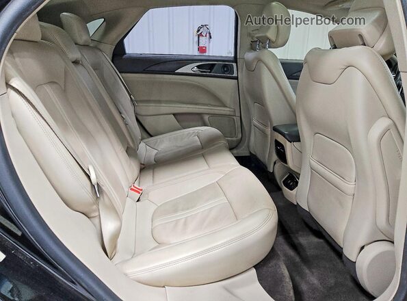 3LN6L5MU1JR614872 2018 LINCOLN MKZ Black Rear seats view