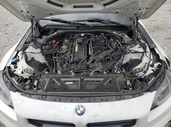 3MF13DM01P8D73896 2023 BMW M2 White Vista interior trasera