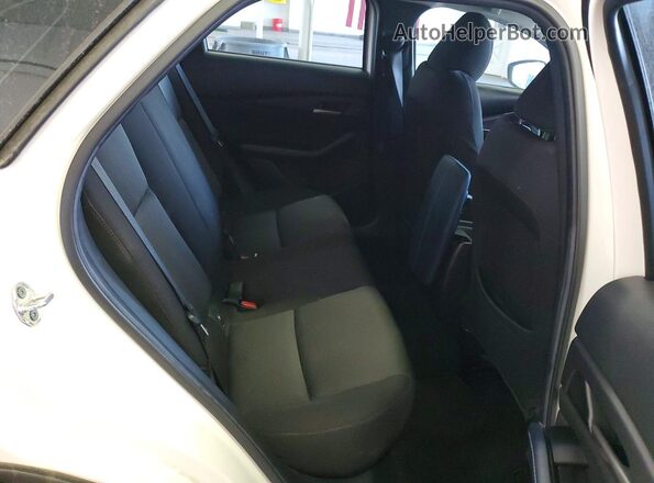 3MVDMBAL2MM205010 2021 MAZDA CX-30 White Вид задньої частини салону