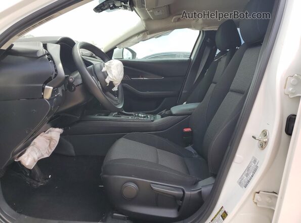 3MVDMBAL4MM250935 2021 MAZDA CX-30 White Widok wnętrza z przodu