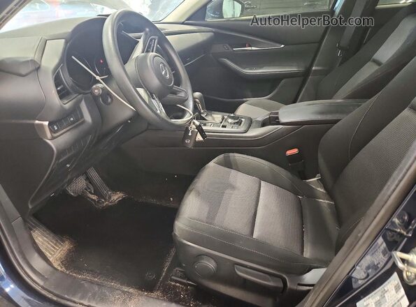 3MVDMBAM0PM562666 2023 MAZDA CX-30 Синий Вид салона спереди