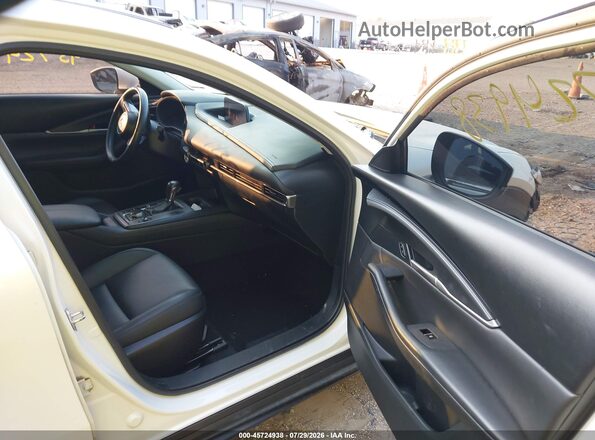 3MVDMBBL0MM272767 2021 MAZDA CX-30 White Vista interior delantera