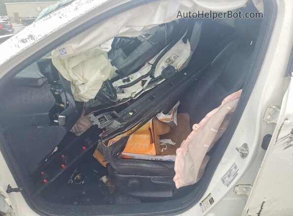 3MVDMBBL7NM454225 2022 MAZDA CX-30 Белый Вид салона спереди