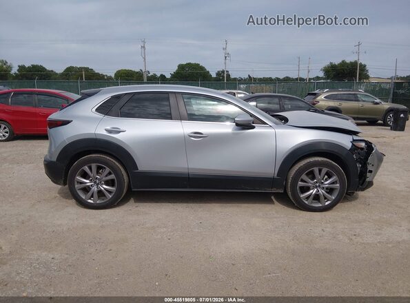 3MVDMBBL8MM248944 2021 MAZDA CX-30 Silver Widok wnętrza z tyłu