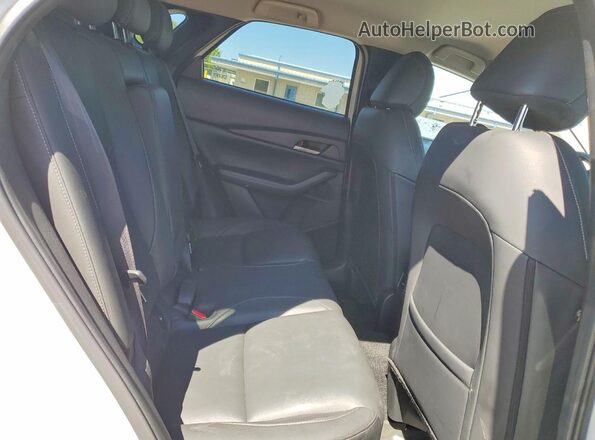 3MVDMBBLXMM210759 2021 MAZDA CX-30 White Սալոնի հետևի տեսք