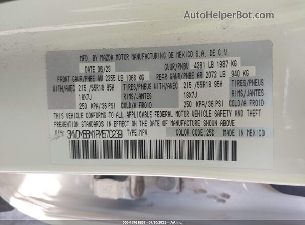 3MVDMBBM1PM570239 2023 MAZDA CX-30 White ძრავის განყოფილების ხედი