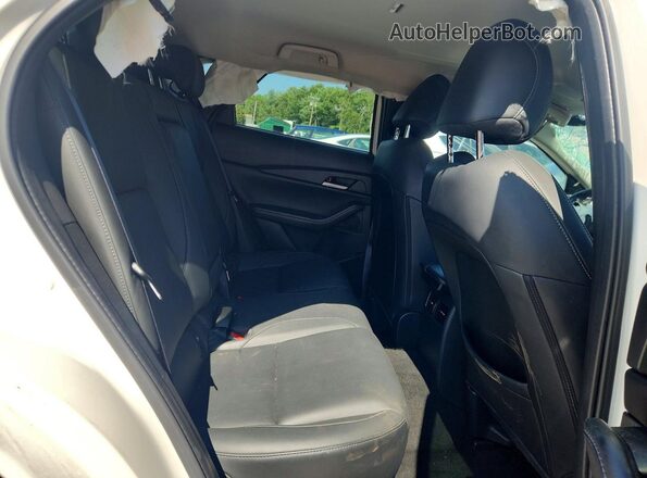 3MVDMBBM4PM555993 2023 MAZDA CX-30 White Vista interior trasera