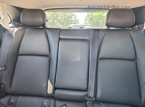 3MVDMBBM4PM555993 2023 MAZDA CX-30 White Vista de los asientos traseros
