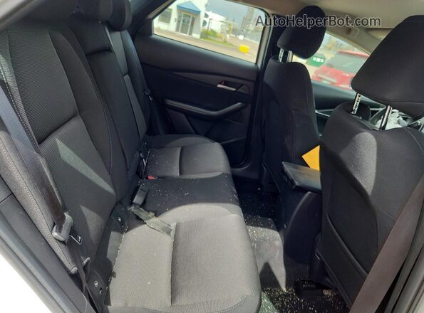 3MVDMBBM5SM861187 2025 MAZDA CX-30 White Вид задніх сидінь