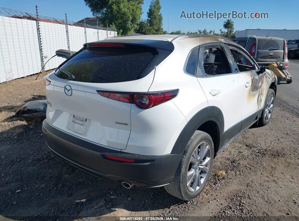 3MVDMBBM6PM560323 2023 MAZDA CX-30 White Trasero derecho