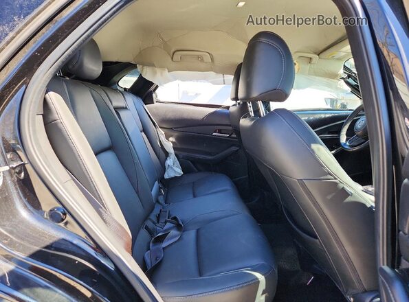 3MVDMBBM7RM636148 2024 MAZDA CX-30 Black Rear interior view