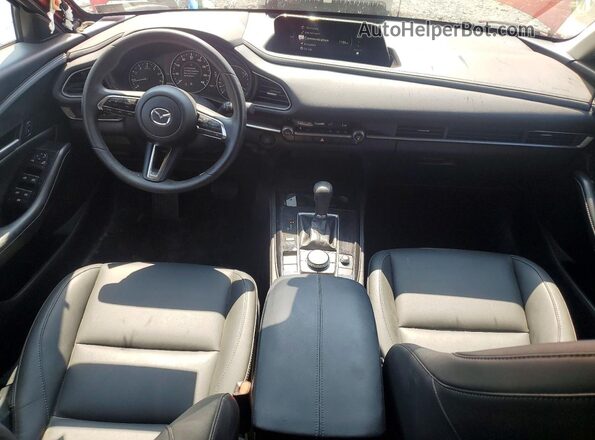 3MVDMBBMXRM656782 2024 MAZDA CX-30 Red Dashboard view