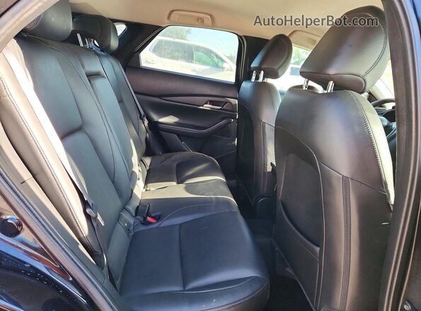 3MVDMBBMXRM657902 2024 MAZDA CX-30 Black Widok wnętrza z tyłu